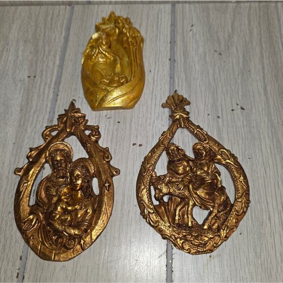 Vtg Religious Nativity Scene Gold Christmas Ornaments Holiday Decorations Tree - Picture 1 of 8